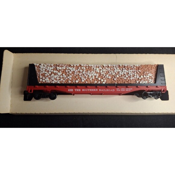 TYCO HO Scale Southern Railway 50' Flat Car w/ Pulpwood Load – Boxed – Vintage - Picture 3 of 10